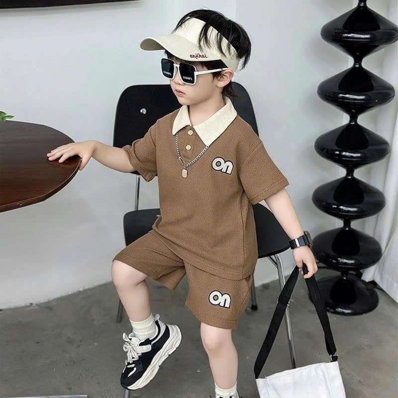 Bộ cộc tay cổ bẻ thêu chữ co giãn 4 chiều cho bé trai từ 8-18kg DV018 - ảnh 6