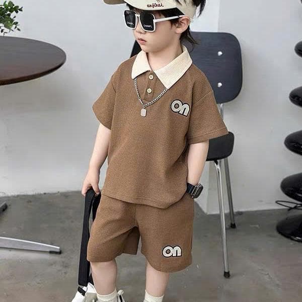 Bộ cộc tay cổ bẻ thêu chữ co giãn 4 chiều cho bé trai từ 8-18kg DV018