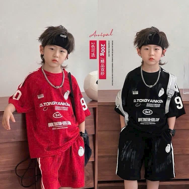 Bộ Quần Áo Bé Trai Đỏ Đen SOOYI STUDIO Vải Co Giãn 4 Chiều Cho Bé 10-30kg DV022