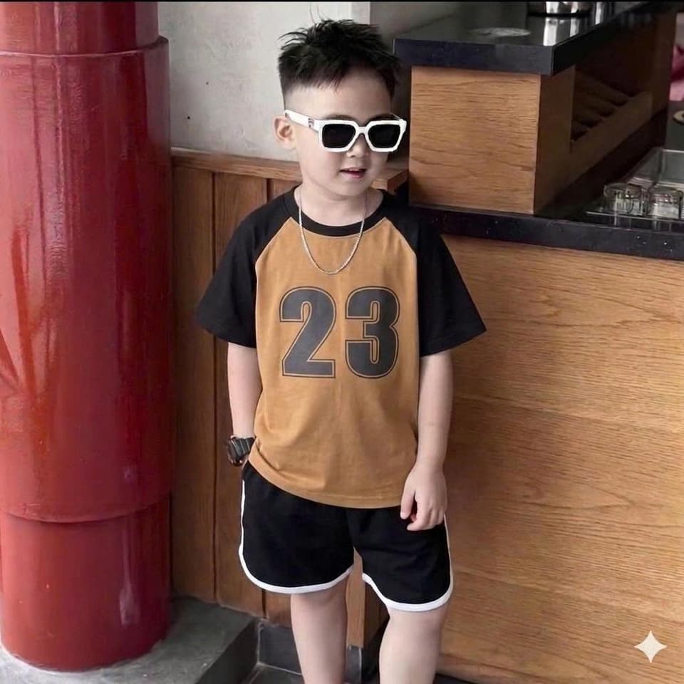Bộ Đồ Cộc Tay Cổ Tròn Vải Cotton Co Giãn Cho Bé Trai Bé Gái 8-18kg DV068 - ảnh 3
